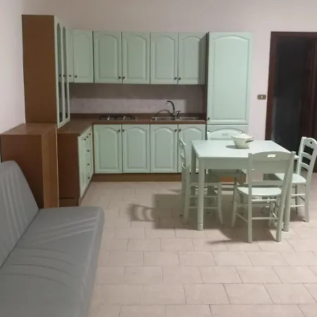 La Casa Di Ade