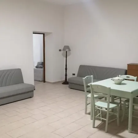 La Casa Di Ade Неаполь