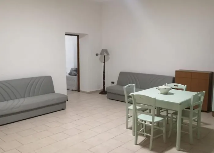 La Casa Di Ade Naples